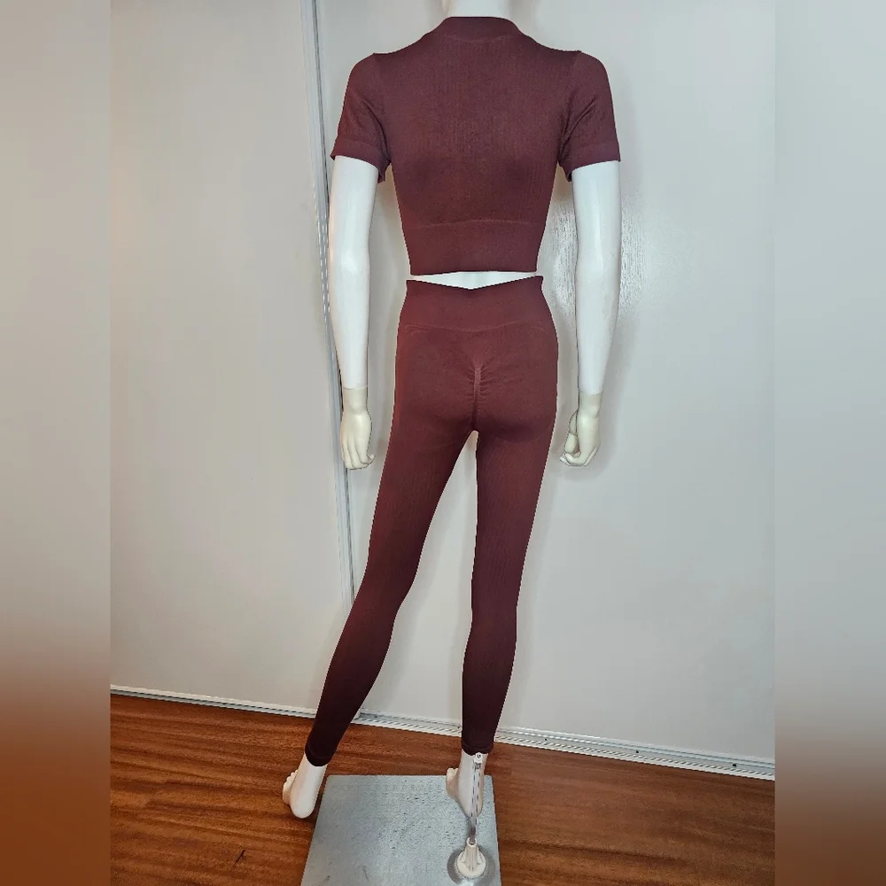 Women's Chocolate Brown Ribbed Two-Piece Workout Set Size S - Picture 3 of 5